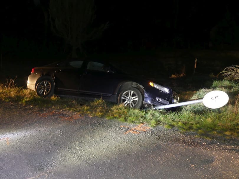 Lövöldözött és megverte volt barátnőjét, majd ittasan hajtott az árokba