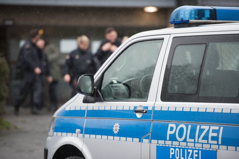 Késekkel és csavarkulcsokkal felfegyverkezett Lazio-szurkolókat tartóztattak le Hamburgban