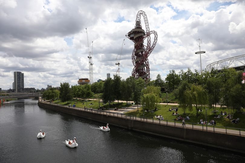Kertet építenek Londonban a koronavírus-járvány áldozatainak emlékére
