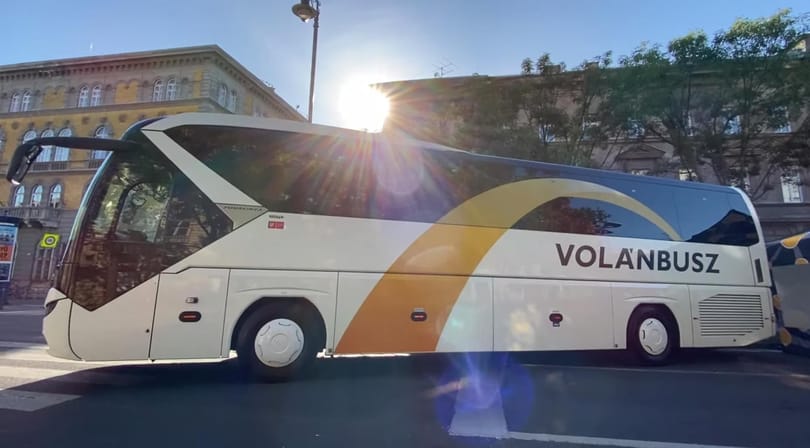 Október elsején indul az új Volánbusz, de a színen és a logón kívül semmi sem változik
