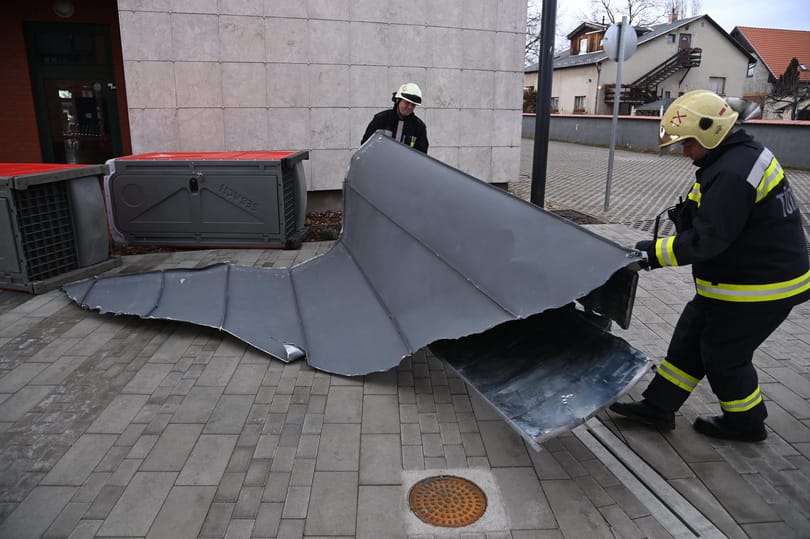 Egymilliárd forintra taksálják a biztosítók a hétvégi szélvihar okozta károkat