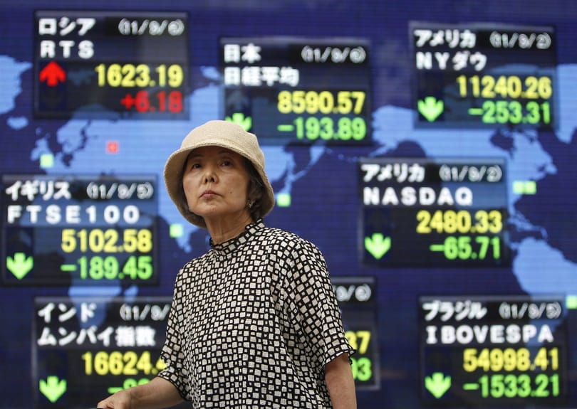 Japán enyhíti a pénzügypolitikáját