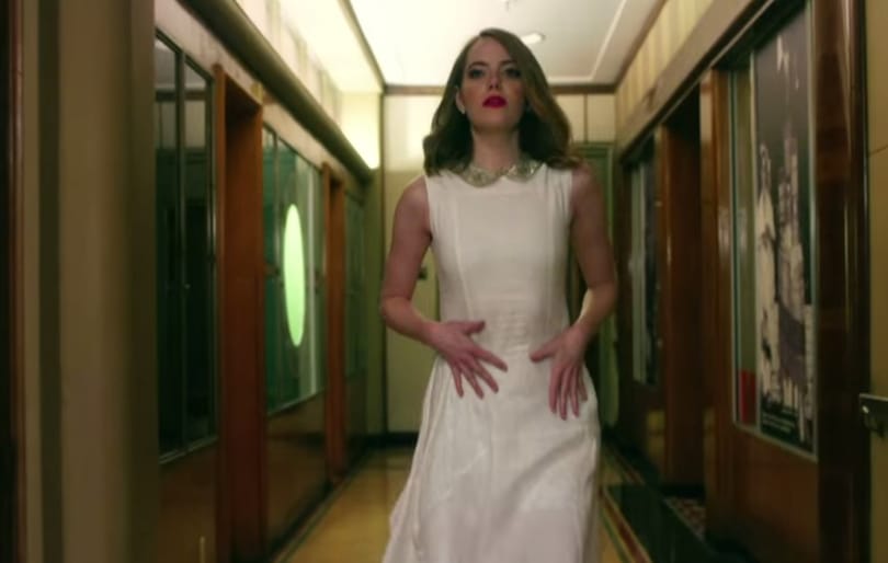 Emma Stone szuperszexi az Arcade Fire-tag új klipjében