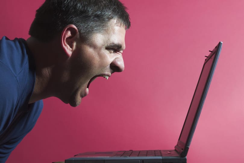 Kínos helyzet is lehet belőle: a Facebook sok embernél 