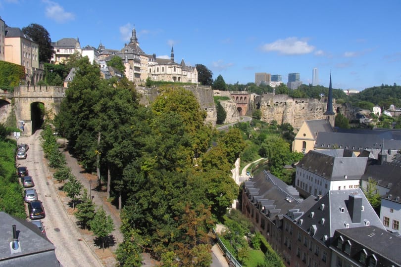 Luxemburg a teljes lakosságát leteszteli