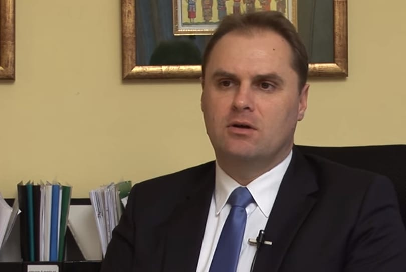 640 ezret kap a gyógyfürdőtől a harkányi fideszes polgármester