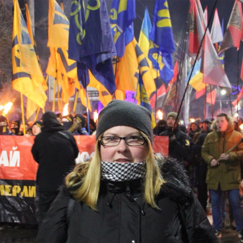 Belehalt sérüléseibe a savval leöntött ukrán civil aktivista