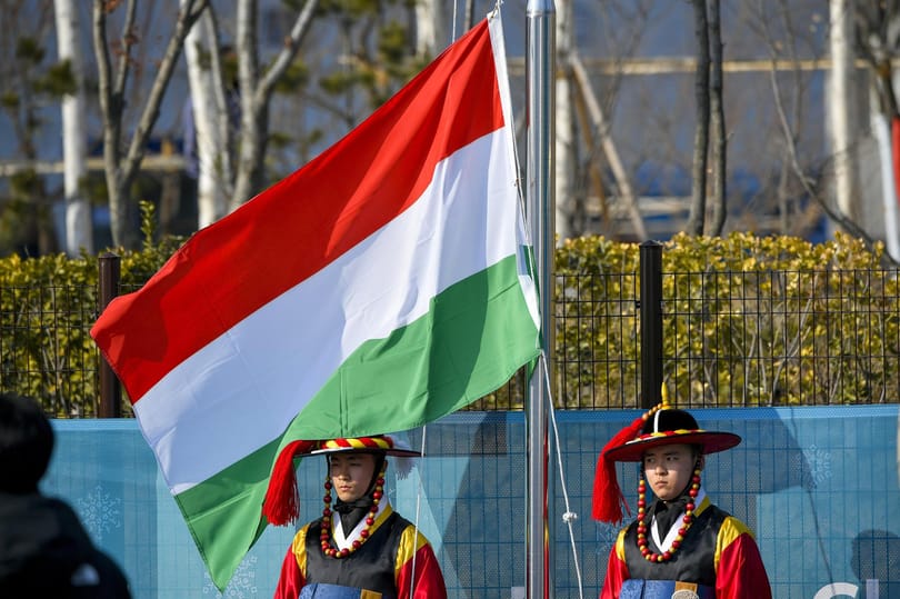 Magyar zászlót próbáltak felgyújtani Nagyváradon