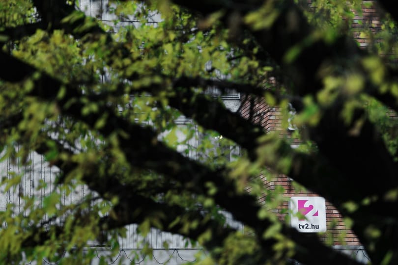 TV2-eladás: Simicskáéknak nagyon rossz hír érkezett