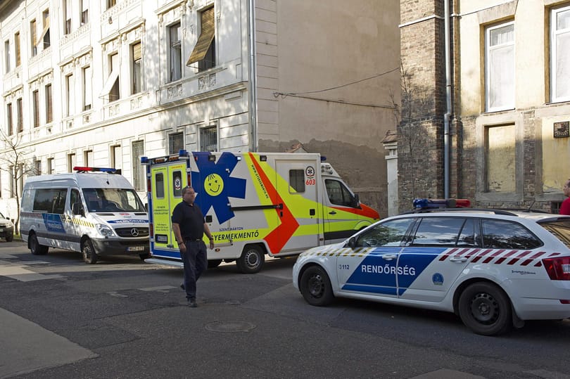 A szomszédtól tudta meg, hogy kiesett a fia az ablakon