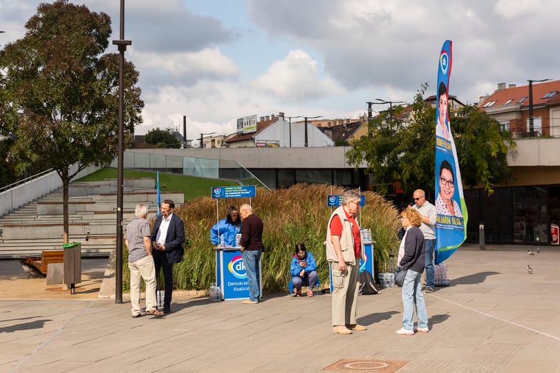 Ismeretlen eredetű tömeges terhelés érhette az előválasztás rendszerét, csak hétfőn indul újra a szavazás