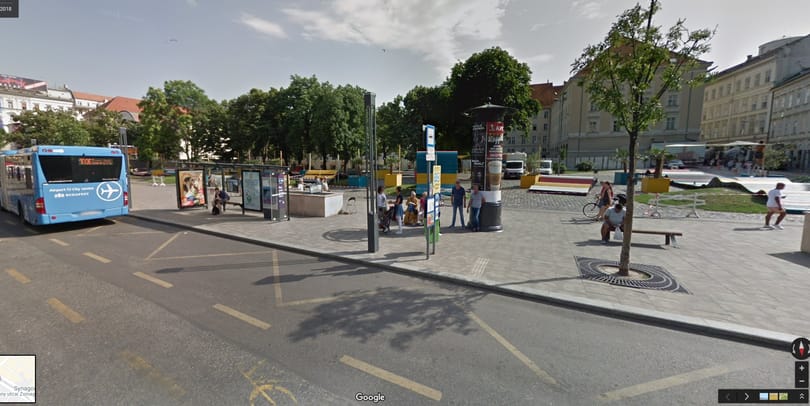 Idén is fekvő padokat tesz a Deák tér mellé a Hello Wood