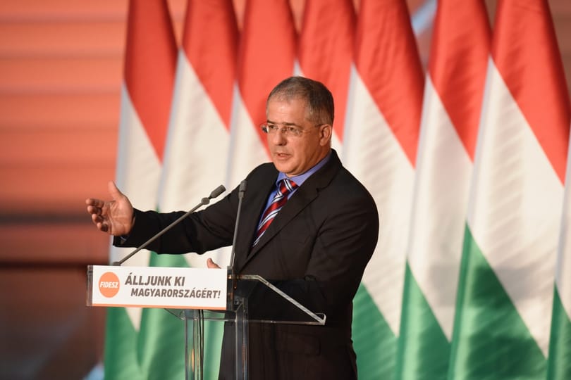 Kósa arra panaszkodott, hogy eldurvult a hangnem a parlamentben