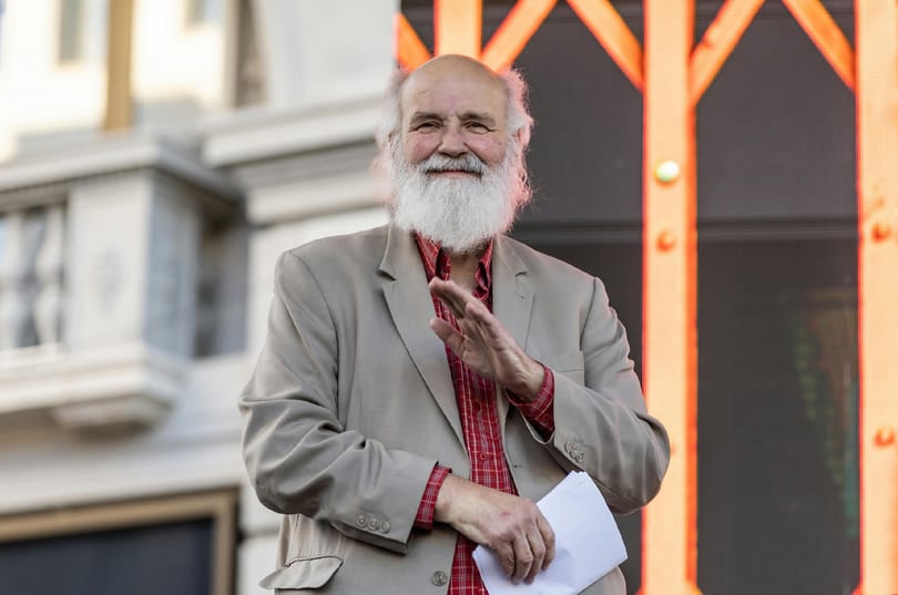 Neves művészekkel tartanak jótékonysági rendezvényt vasárnap a Blaha Lujza téren Iványi Gáborék