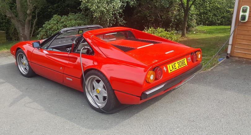 A Magnum-féle Ferrariból is elektromos autót csináltak
