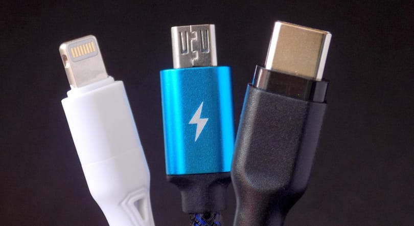 Megszavazta az Európai Parlament: 2024-től egységesek lesznek a mobiltöltők, minden készülékbe USB-C-t kell tenni