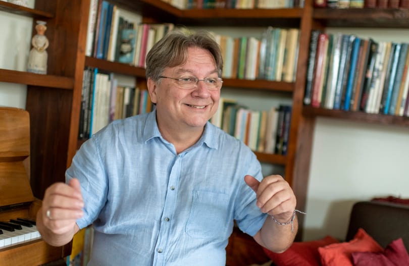 Lénárd Sándor egyetemi docens: 