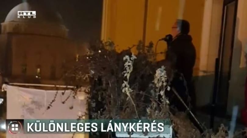 A vásár közönsége előtt kértek meg egy lányt Pécsen