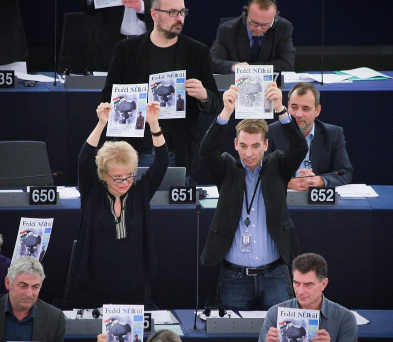 Fotó: Az EP-be is eljutott a Fedél Nélkül népszabadságos száma