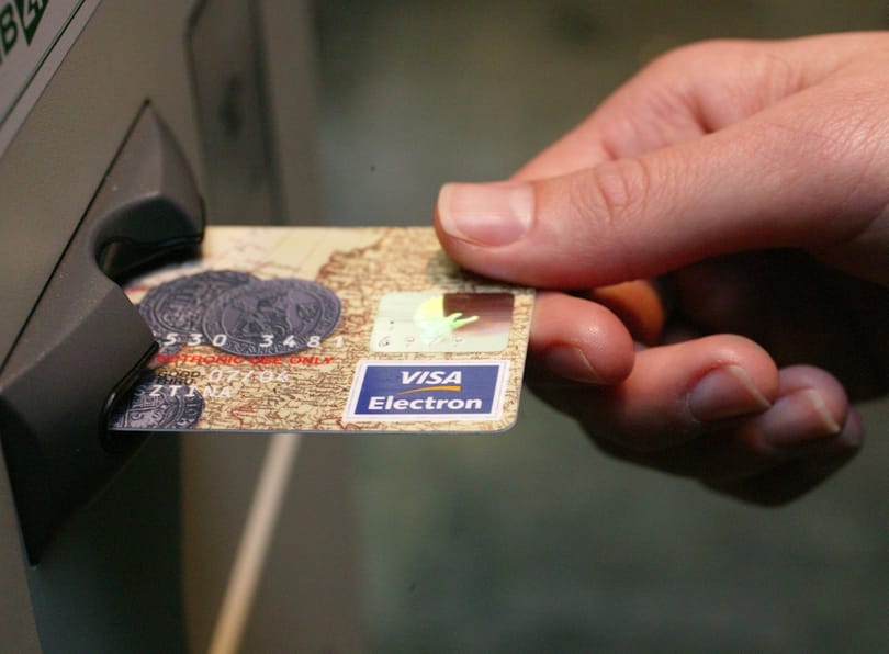 Havi 70 forint lehet a tranzakciós adó