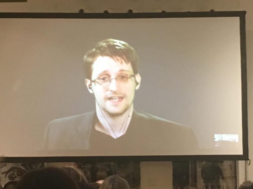 Snowden: Ha kiesem az ablakon, akkor az nem lesz öngyilkosság