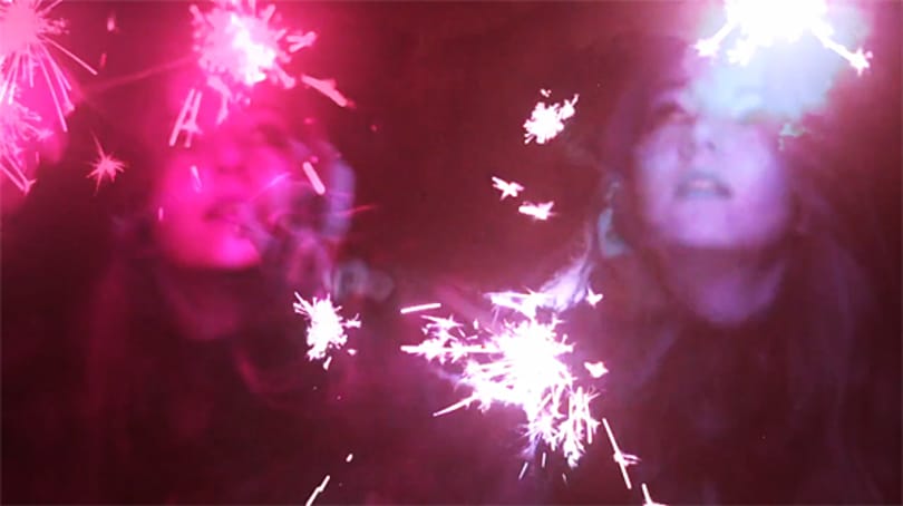 Zene kávéhoz: Sun Glitters - High (videó)