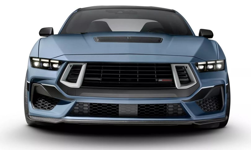 811 lovas új Mustanggal rukkolt elő a Ford