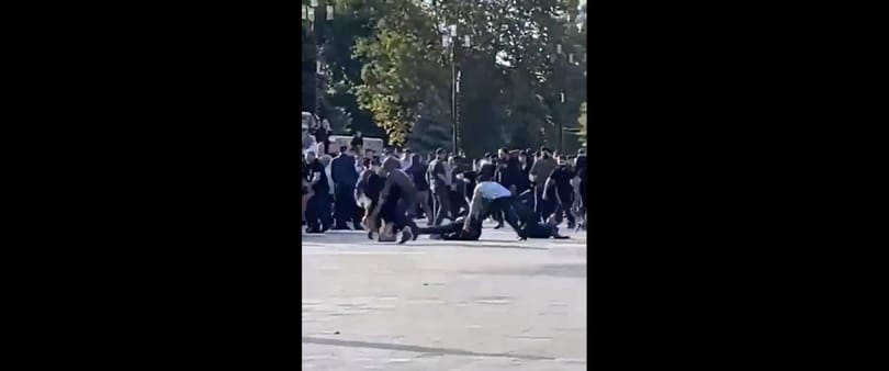 Összecsaptak a tüntetők a rendőrökkel Dagesztánban, felgyújtotta magát egy férfi Rjazanyban