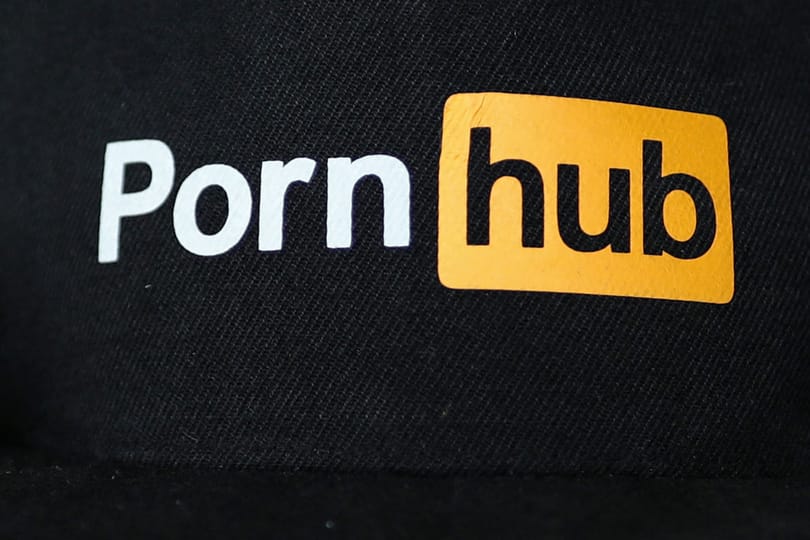 NMHH-kutatás: majdnem annyiszor nyitják meg a magyarok a nagyobb pornóoldalakat, mint a híroldalakat