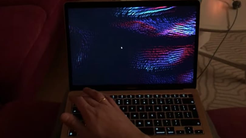 Váratlanul aktiválódó képernyővédő nehezíti az Apple új gépeit használók életét