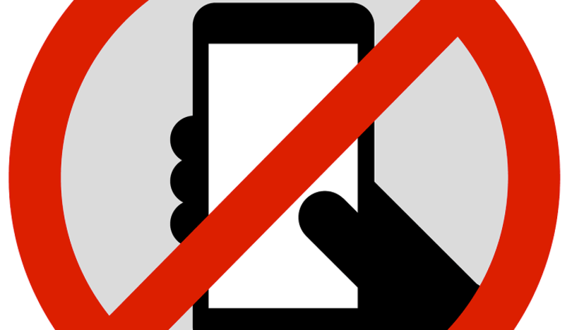 Elmenne egy ilyen kocsmába? Itt fizikai képtelenség mobilozni