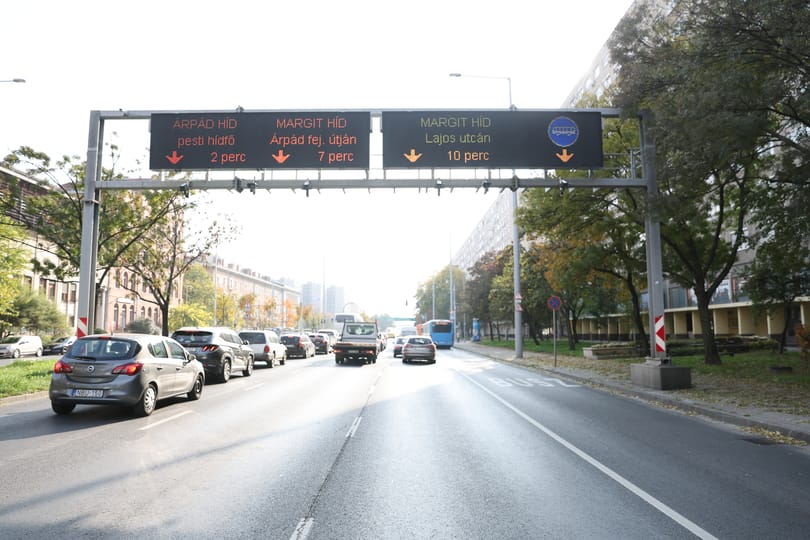 Négy nap alatt tízezer gyorshajtót mértek be az új budapesti traffipaxok