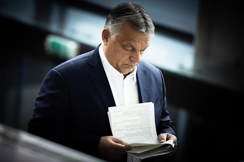 Ezt olvassa Orbán Viktor idén nyáron