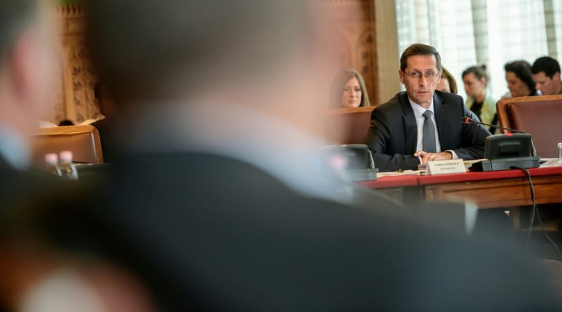 Adócsökkentésre készül a kormány?