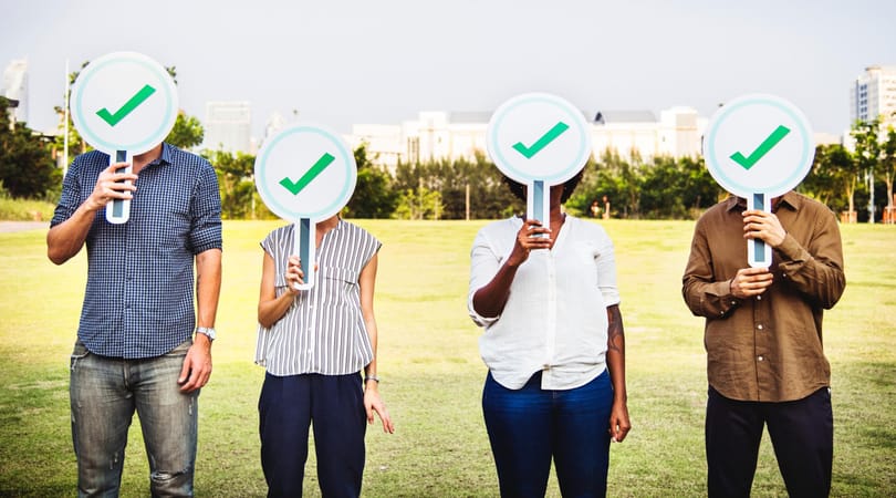 Miért nem adnak soha egyenes válaszokat a politikusok?