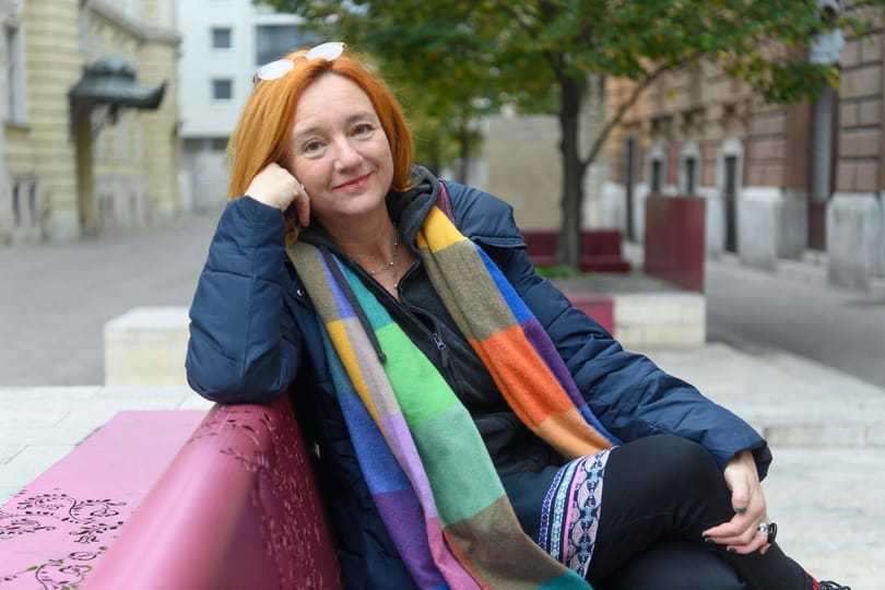 Rácz Zsuzsa: Nem a nők dolga, hogy 24 órában egy elcseszett rendszer terheit viseljék
