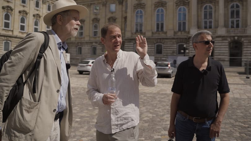 Mi történik a Várban? – A HVG dokumentumfilmje, 1. rész