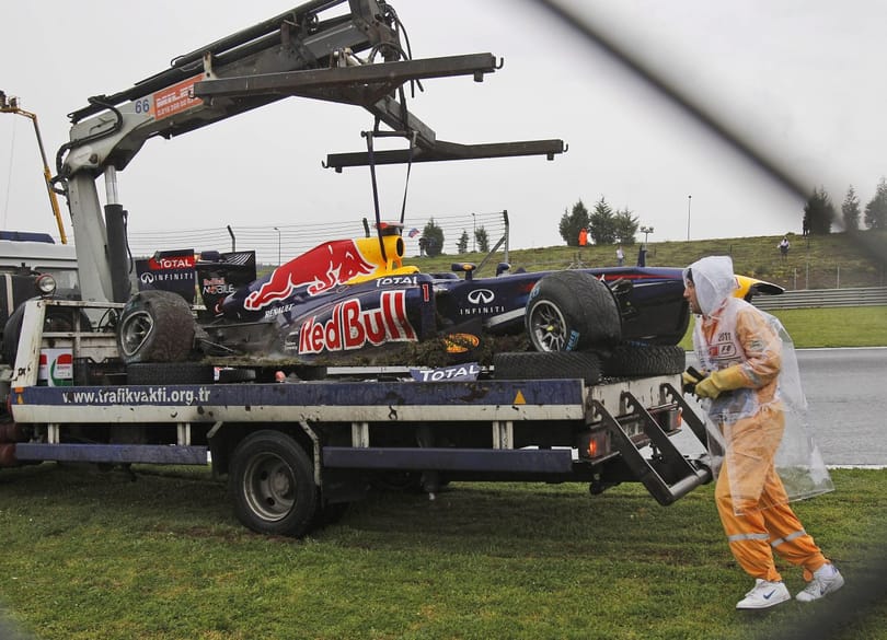 Vettel balesetet szenvedett a törökországi edzésen