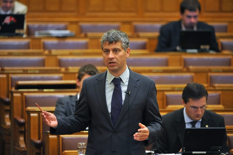 Szatmáryék zöldségese: a politikus szerint hamisak a leleplező felvételek