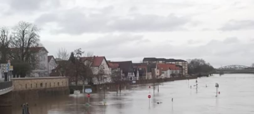 Egyes helyeken már a lakosságot is ki kellett költöztetni a német áradások miatt