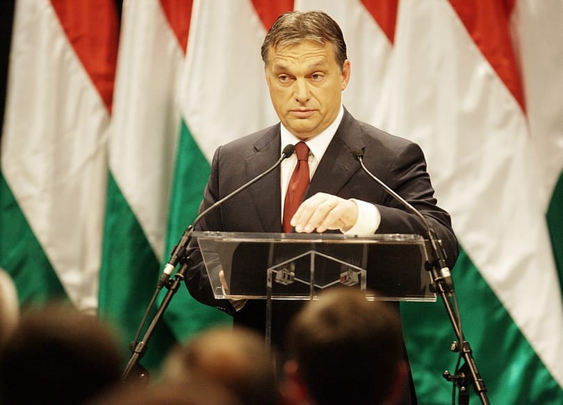 Orbán újragondolja a nyugdíjrendszert és nekimegy a tőkének