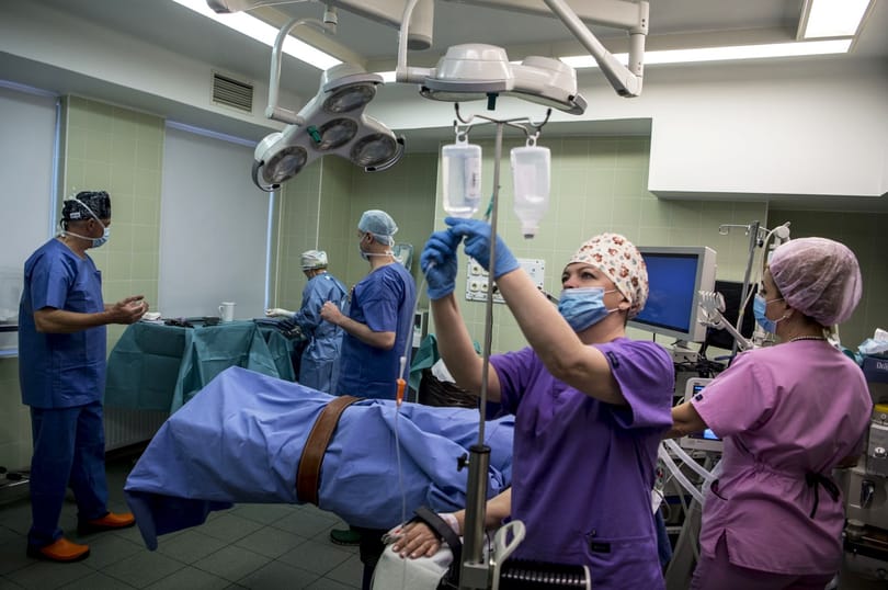 A rendszeres túlmunka növeli az agyvérzés kockázatát