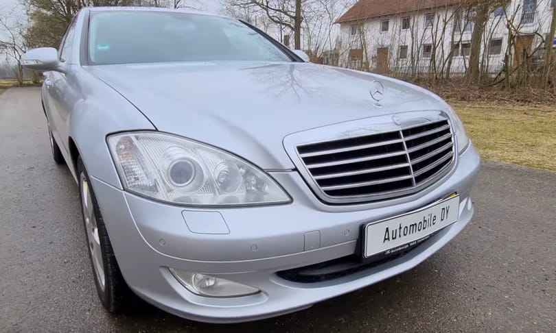 Így száguld egy régi dízel Mercedes S-osztály az Autobahnon – videó