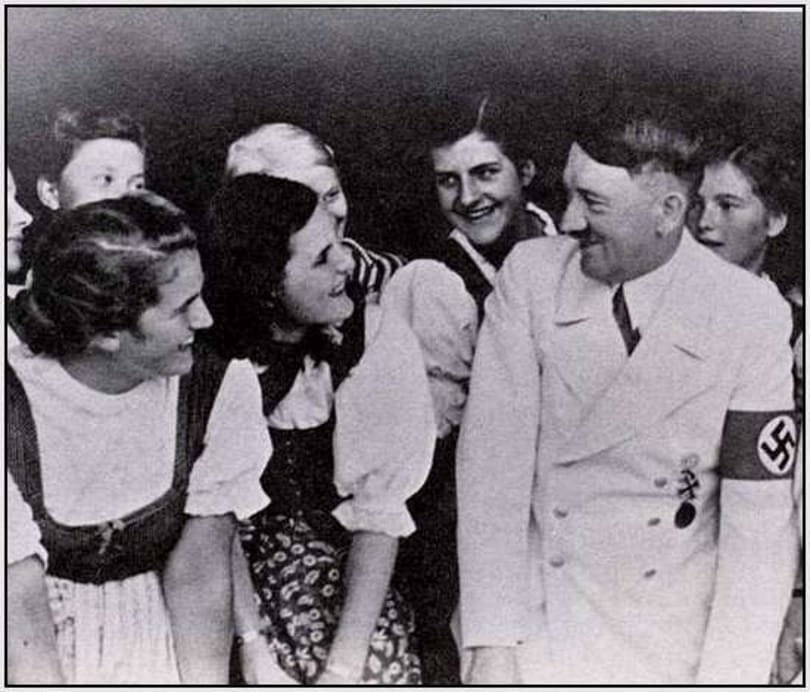 Adolf Hitler hüjje!