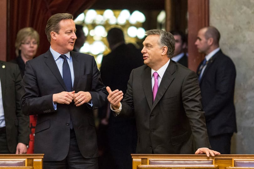 Orbán egész oldalas hirdetésben üzent a briteknek