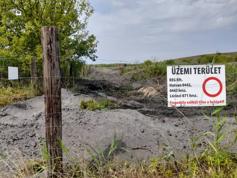 Visszavonták a lőrinci bűzös buzgárért felelős cég engedélyét