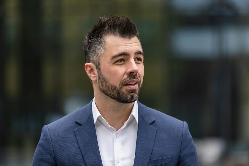 A tiszás Kulja András is felkerült a legjobb újoncok shortlistjére az Európai Parlamentben