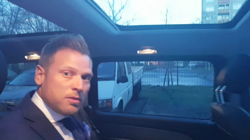 Ez lehet az oka, hogy Tiborcz egy német rendszámú luxusterepjáróval furikázik