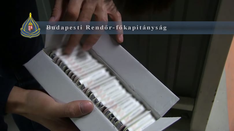 300 milliónyi hamis potencianövelőt foglaltak le egy XXII. kerületi raktárban