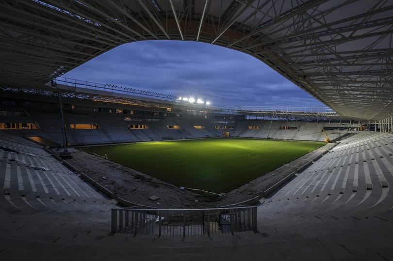 Fotók: felgyulladtak a fények az új debreceni stadionban